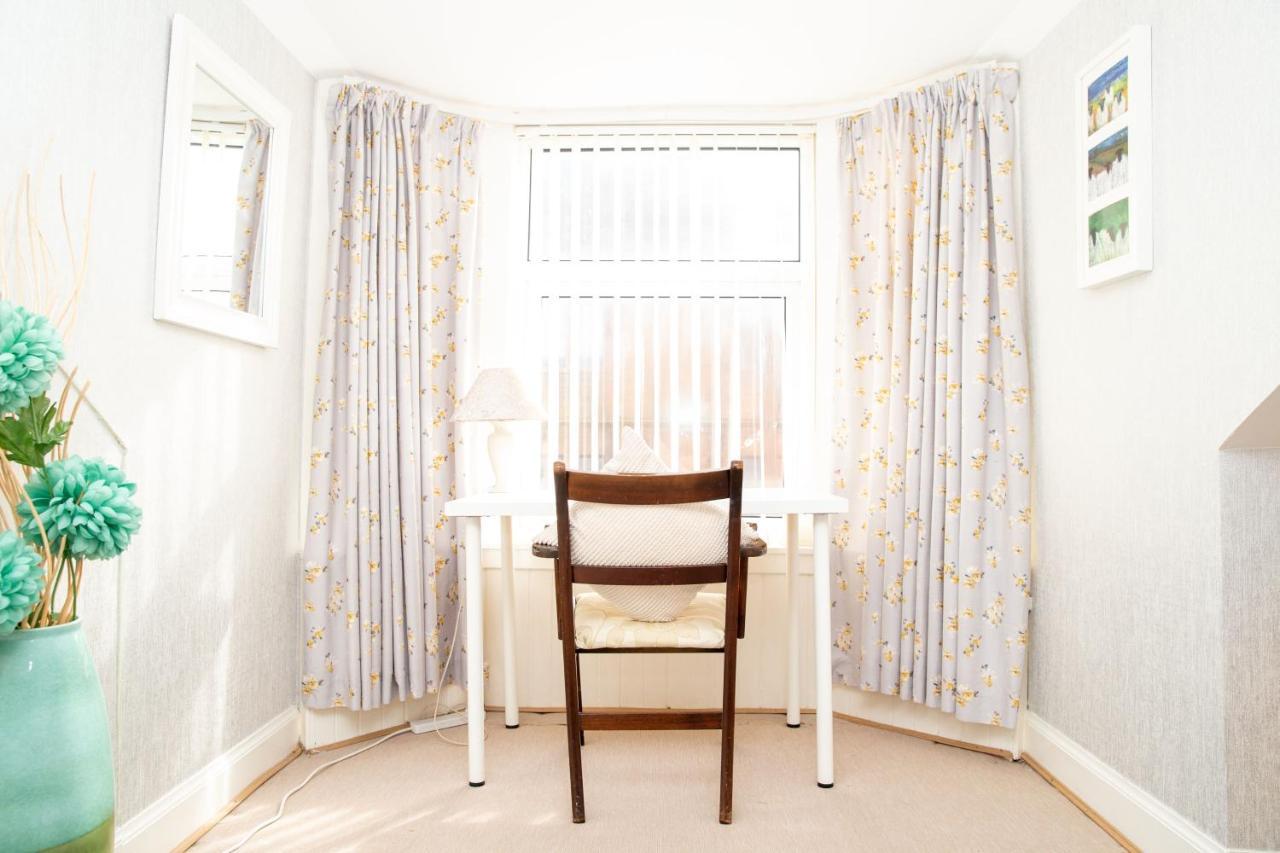 Sandgate 2-Bed Apartment In Ayr Central Location מראה חיצוני תמונה